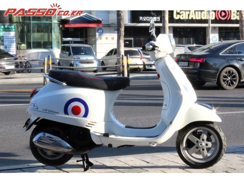 Vespa LX 125