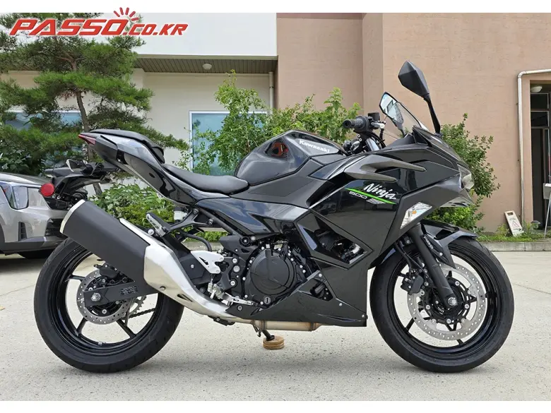 Kawasaki Ninja 500 R