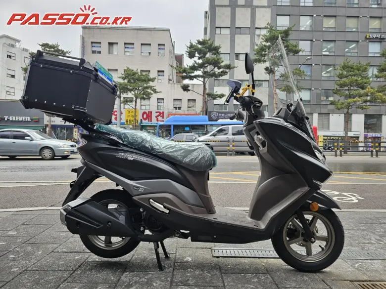 Suzuki Burgman Street 125 EX