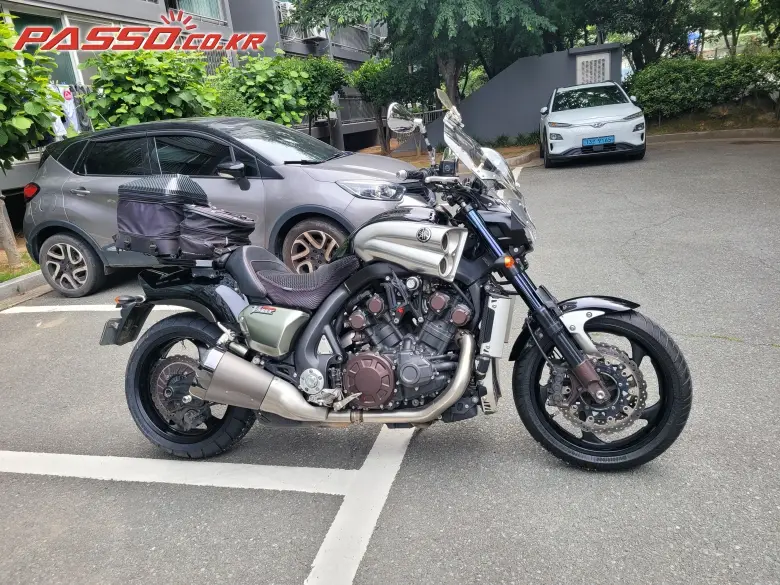 Yamaha V Max 1700
