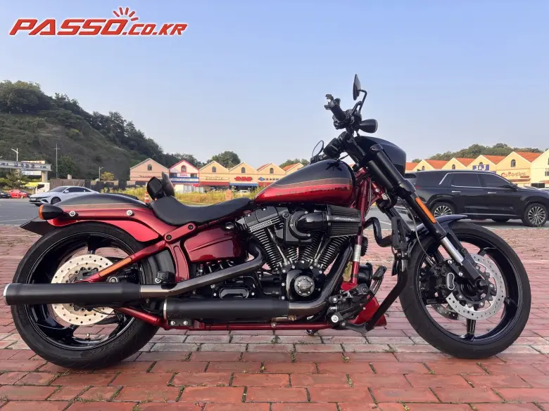 Harley-Davidson CVO Breakout