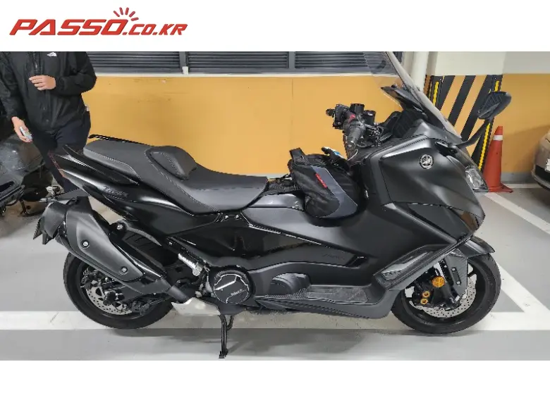 Yamaha TMAX 560