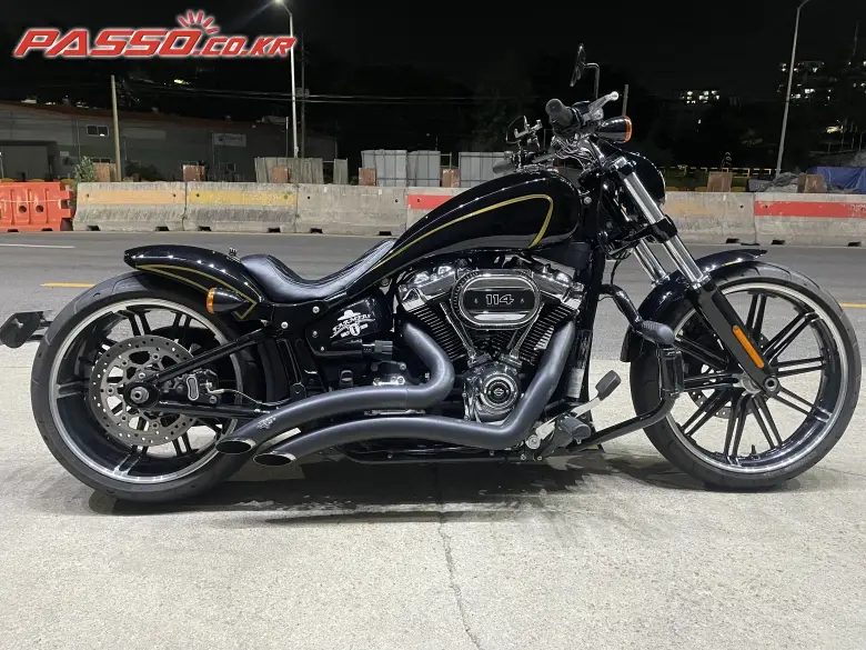 Harley-Davidson Breakout 114