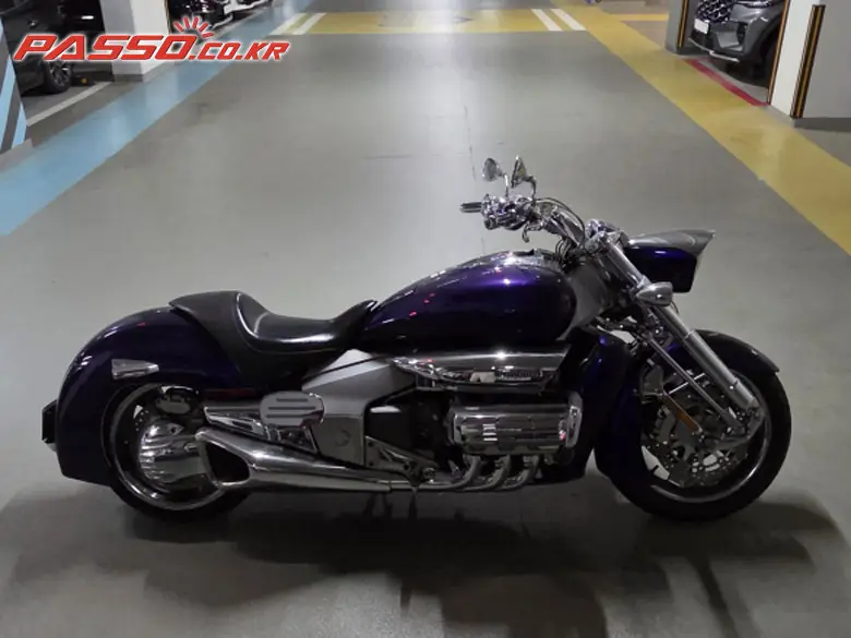 Honda Valkyrie Rune