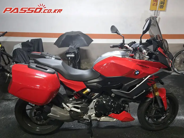 BMW F 900 XR