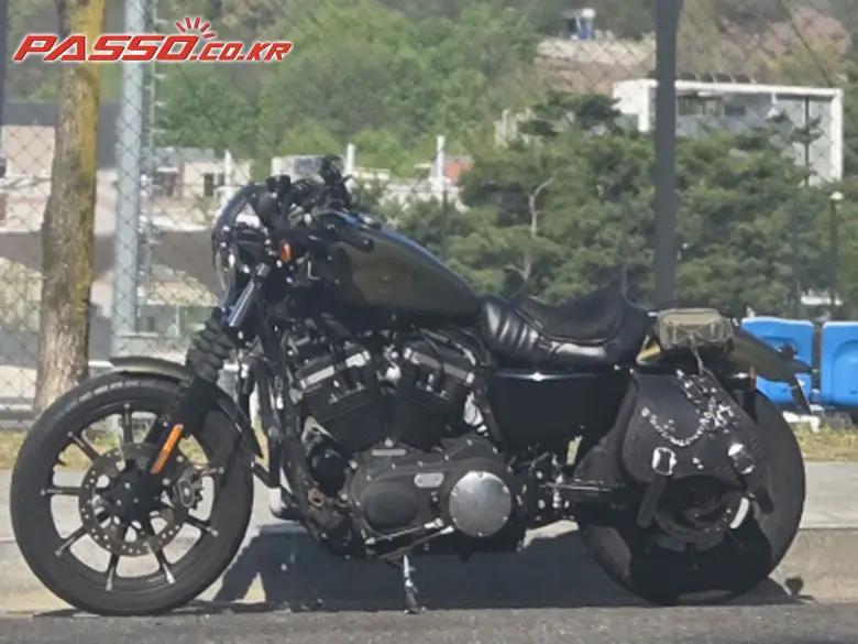 Harley-Davidson 883