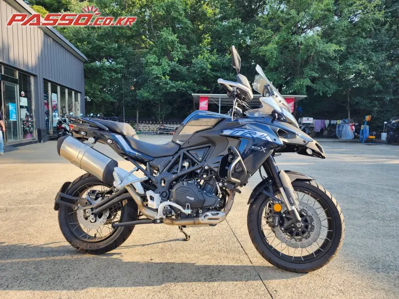 Benelli TRK 502 X