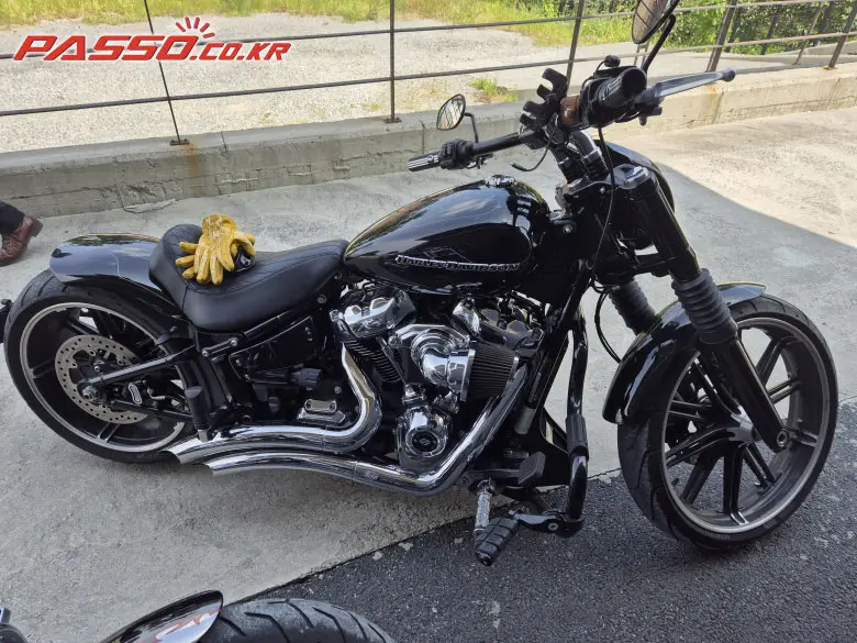Harley-Davidson Breakout 114