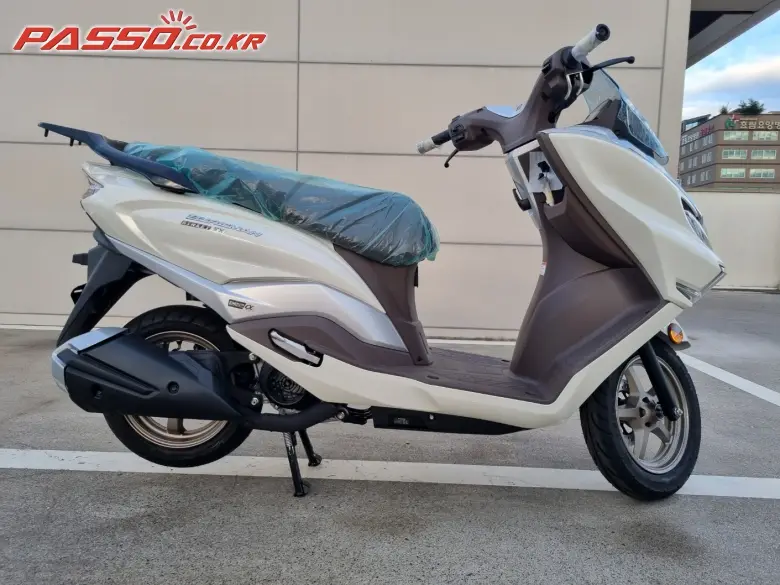 Suzuki Burgman Street 125 EX
