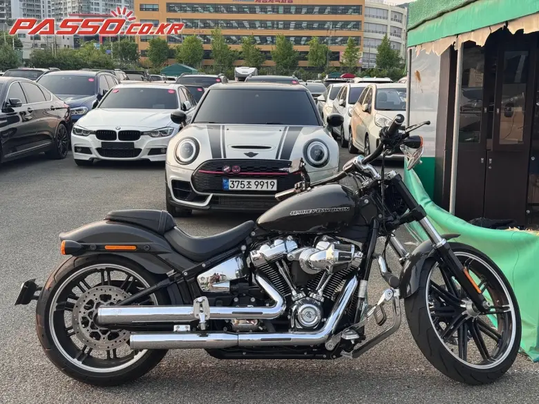 Harley-Davidson Breakout 114