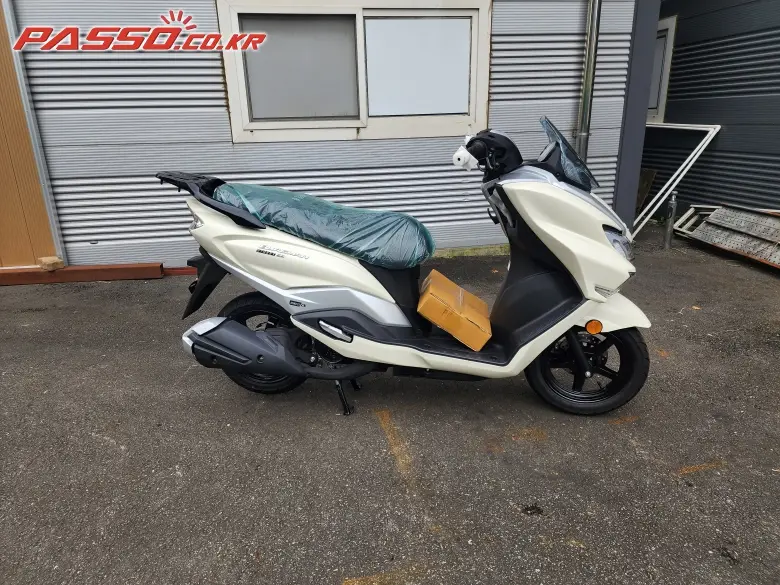 Suzuki Burgman Street 125 EX