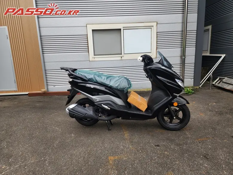 Suzuki Burgman Street 125 EX