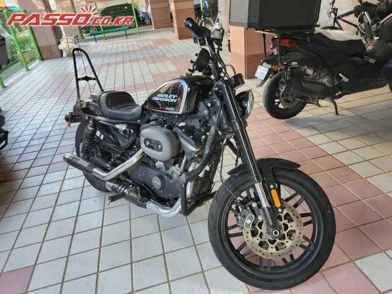 Harley-Davidson Sportster 1200 Roadster