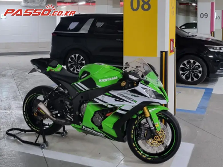 Kawasaki Ninja 10 R