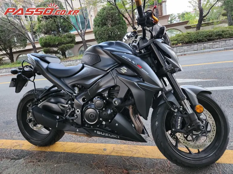 Suzuki GSX S 1000