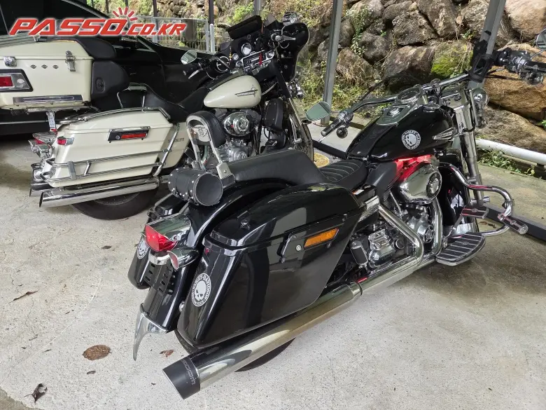 Harley-Davidson Dyna Switchback