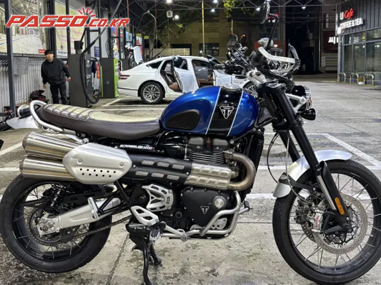Triumph Scrambler 1200 XC
