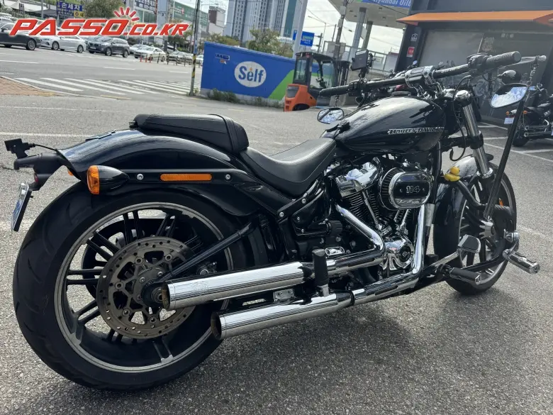 Harley-Davidson Breakout 114