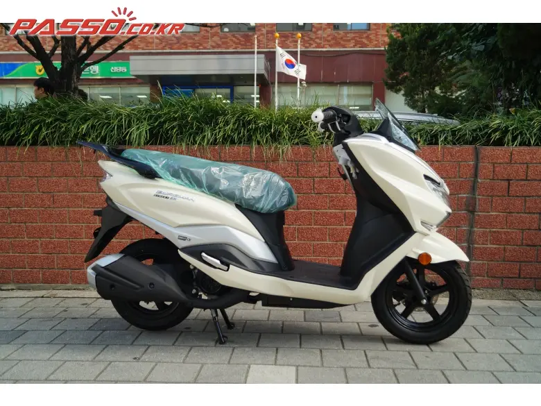 Suzuki Burgman Street 125 EX