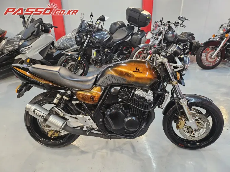 Honda CB 400 SF