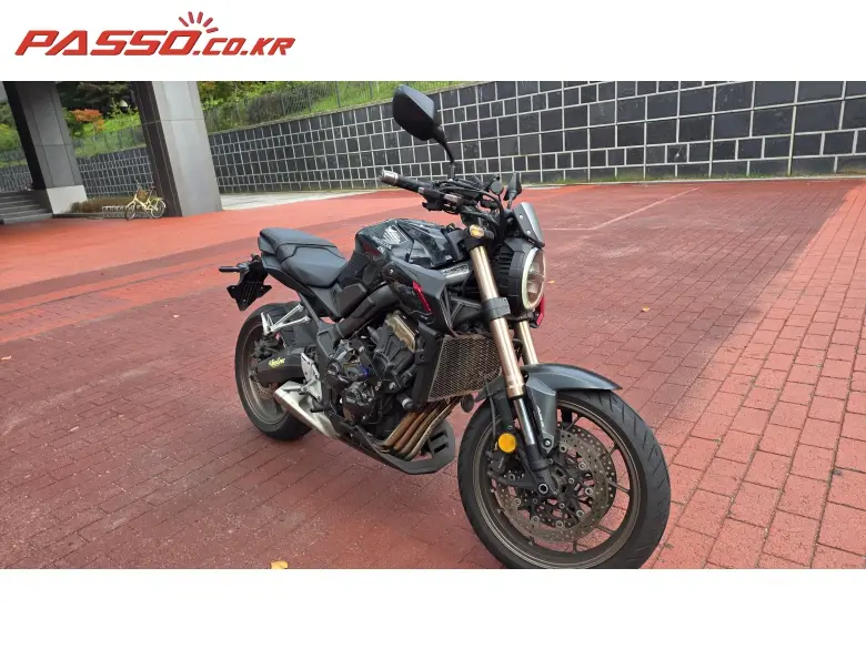 Honda CB 650 R ABS