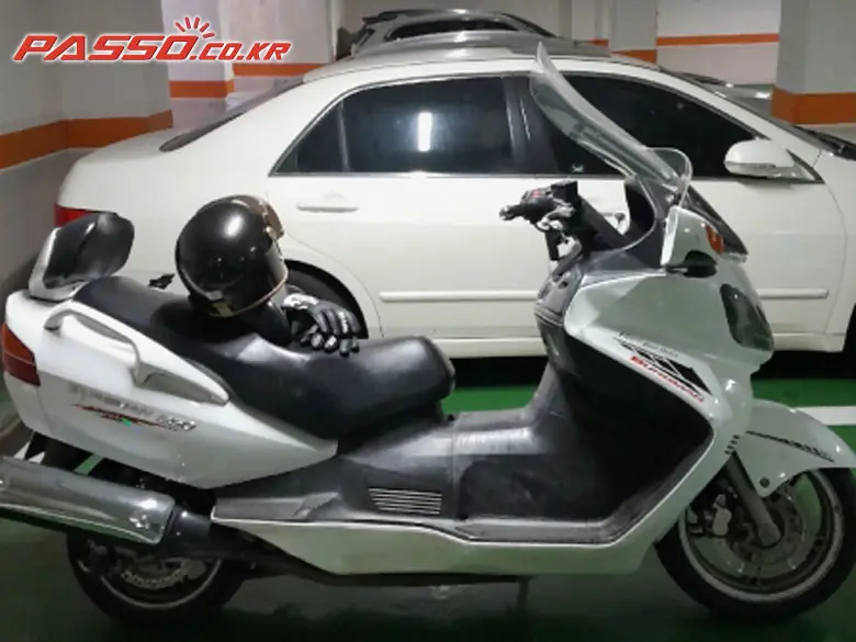 Suzuki Burgman 650