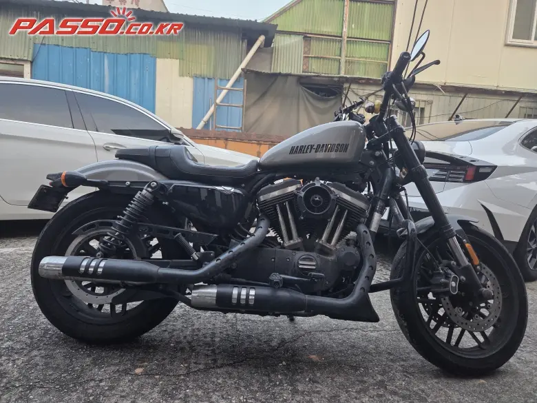 Harley-Davidson Sportster 1200 Roadster