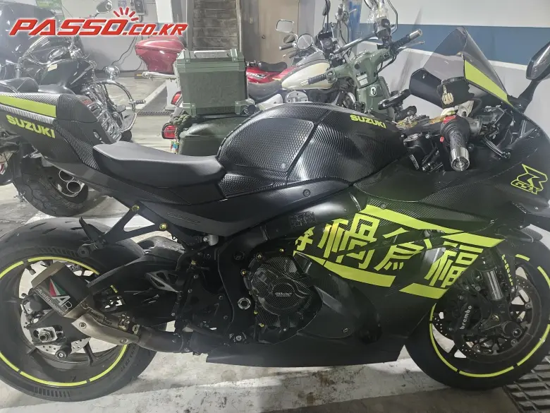 Suzuki GSX R 1000
