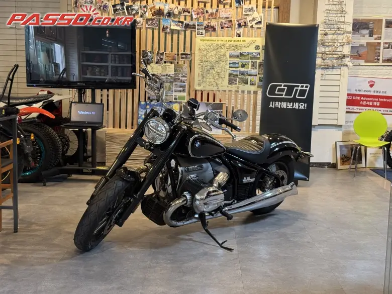 BMW R 18