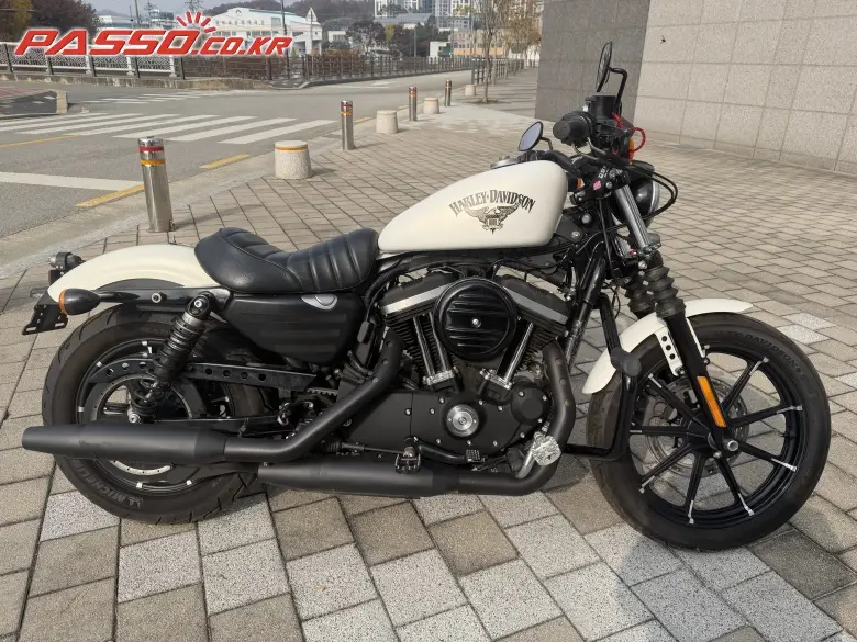 Harley-Davidson Iron 883