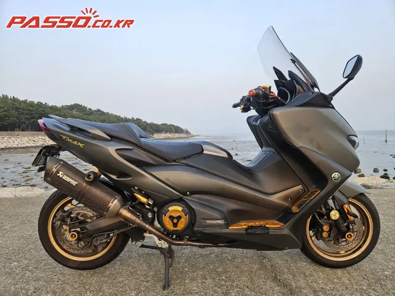 Yamaha TMAX 560