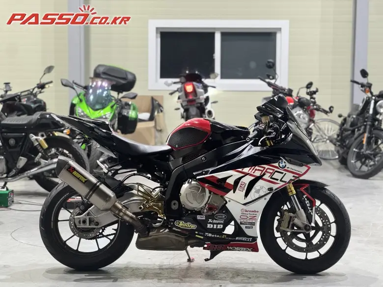 BMW S 1000 RR