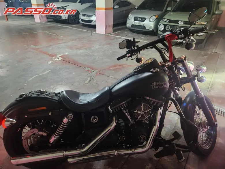 Harley-Davidson Dyna Street Bob
