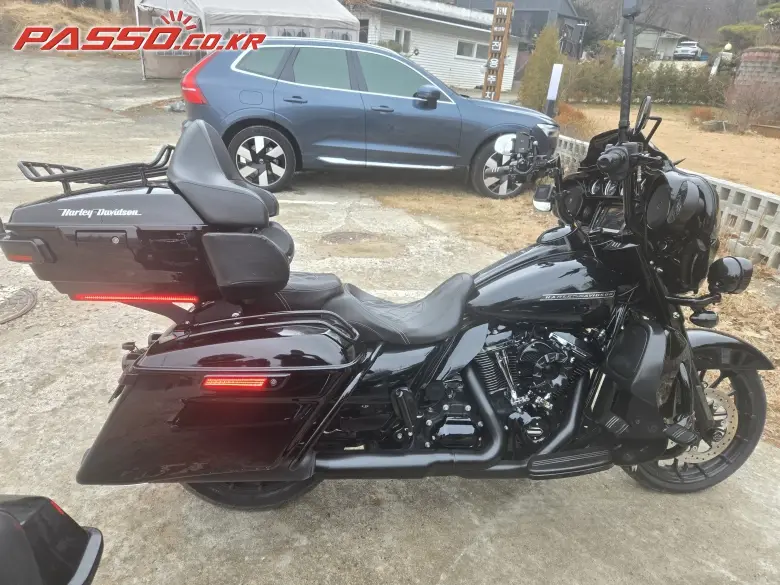 Harley-Davidson Street Glide Special