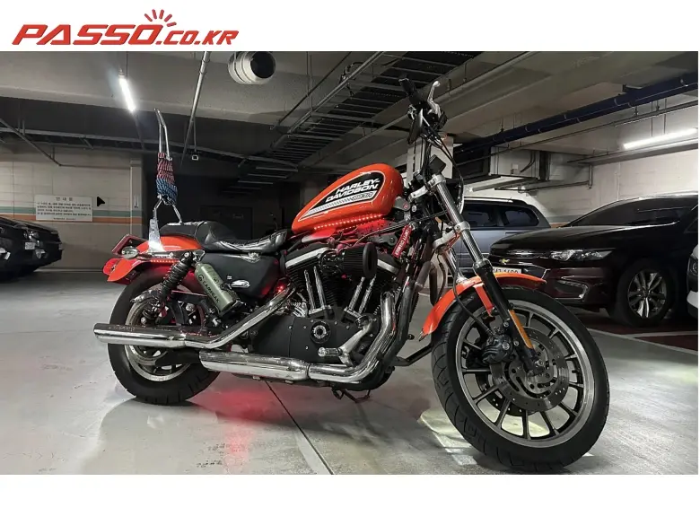 Harley-Davidson 883 R
