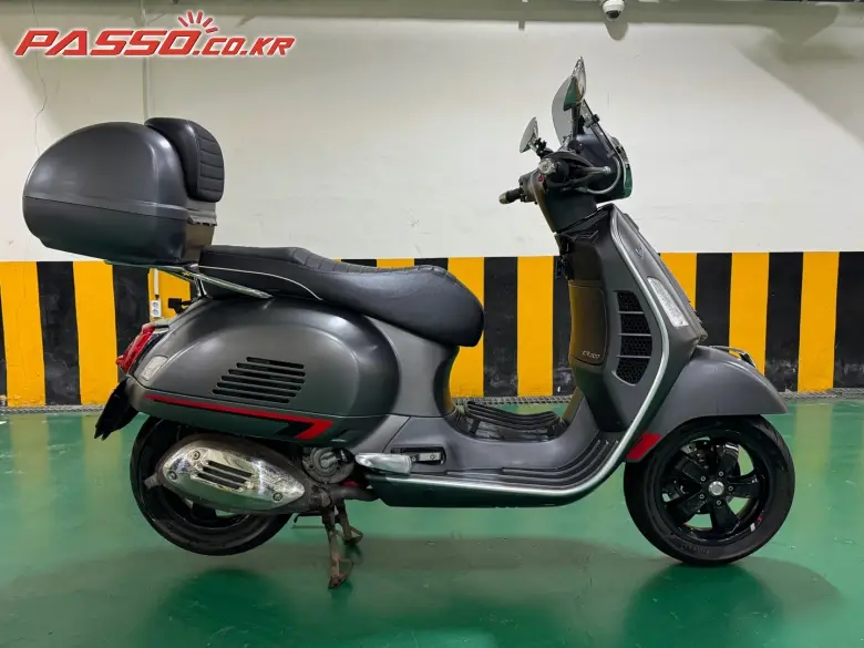 Vespa GTS 300 Supersport