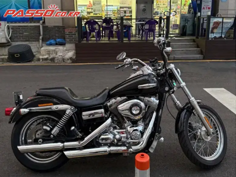 Harley-Davidson Dyna Super Glide Custom