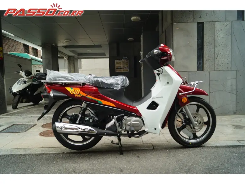 DNA Motors / Daelim CB 115