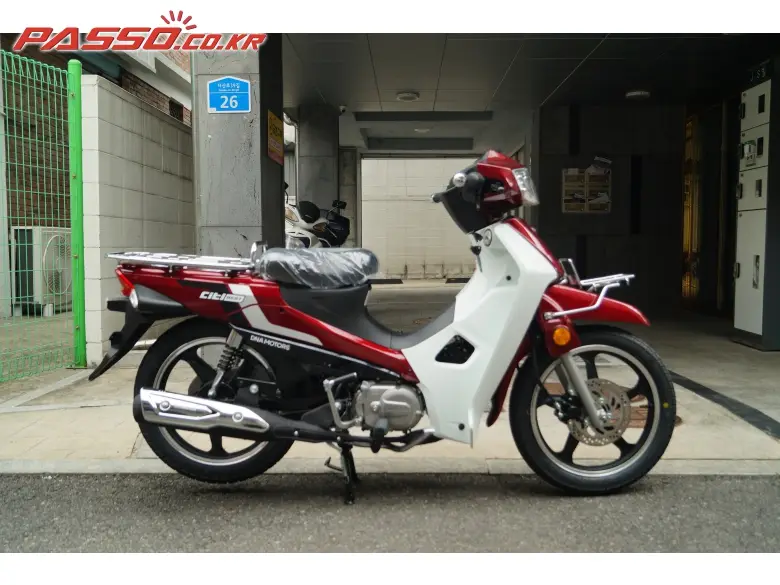 DNA Motors / Daelim CB 115