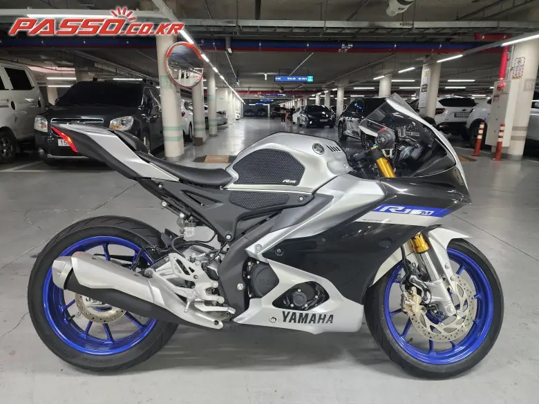 Yamaha YZF R 15