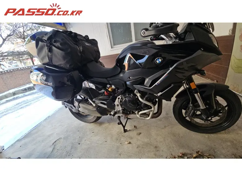 BMW F 900 XR