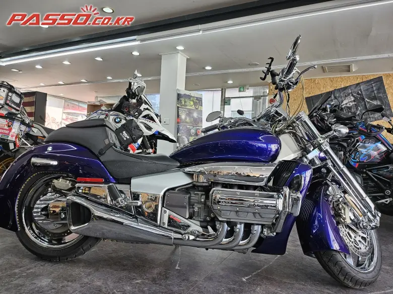 Honda Valkyrie Rune