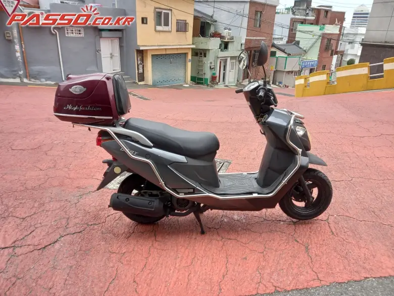 DNA Motors / Daelim Dart 125