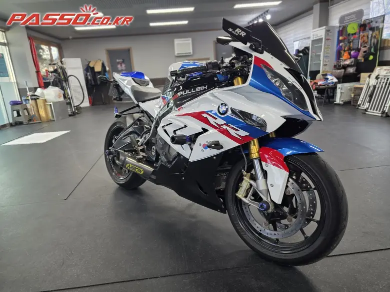 BMW S 1000 RR