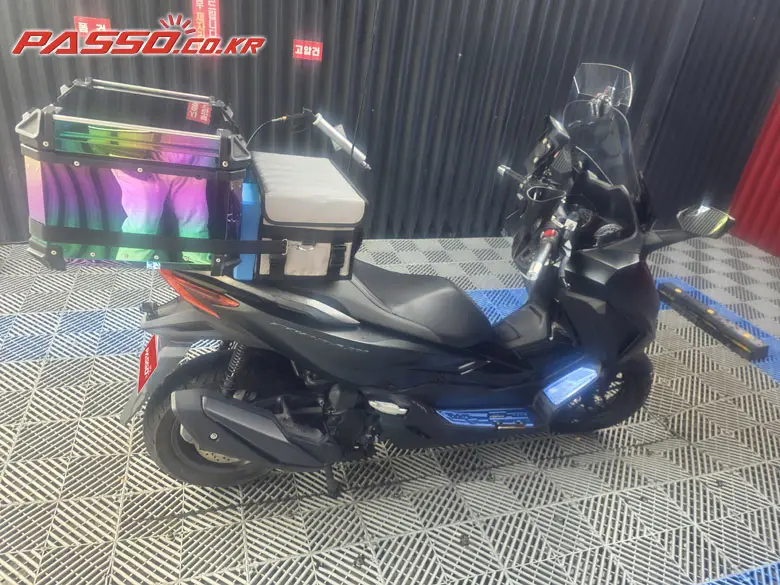 Honda Forza 350