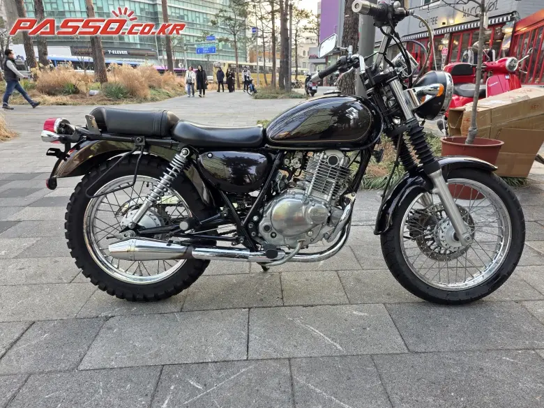 Suzuki ST 250