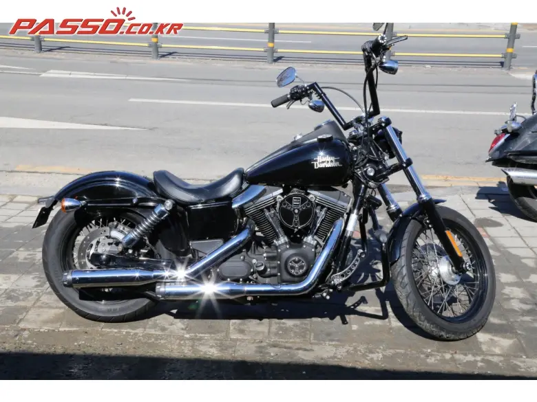Harley-Davidson Dyna Street Bob
