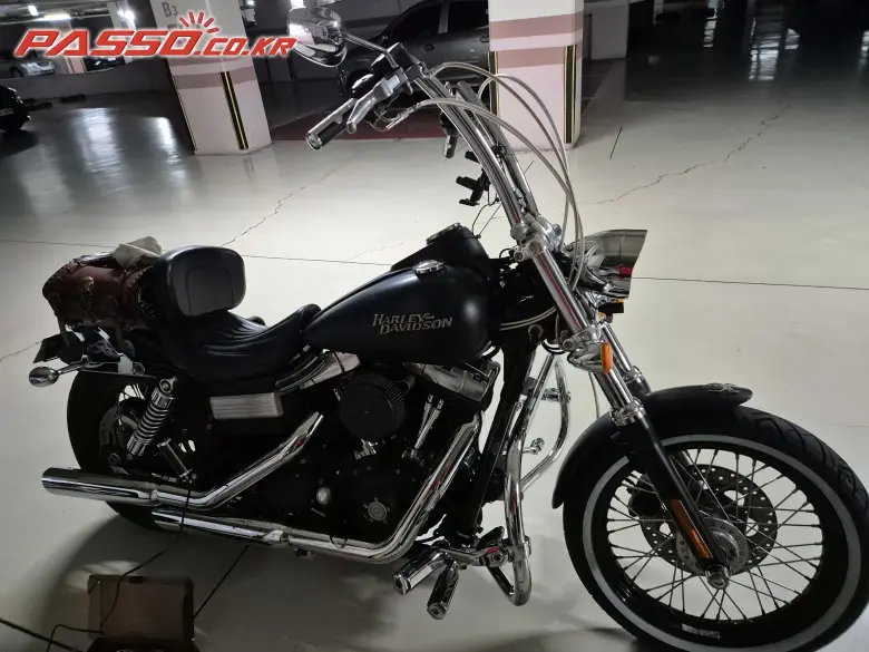 Harley-Davidson Dyna Street Bob