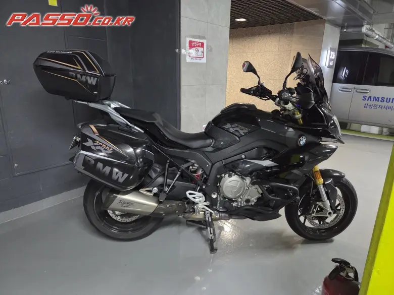 BMW S 1000 XR