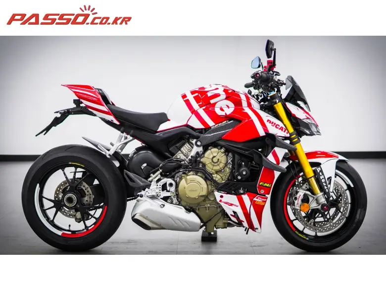 Ducati Streetfighter V4 S